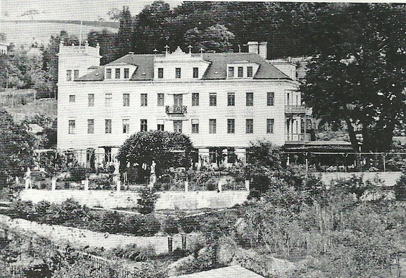 Das ehemalige Geyer`sche Anwesen 1870 am Raken (-weg, heute Leonhardistrae 1)