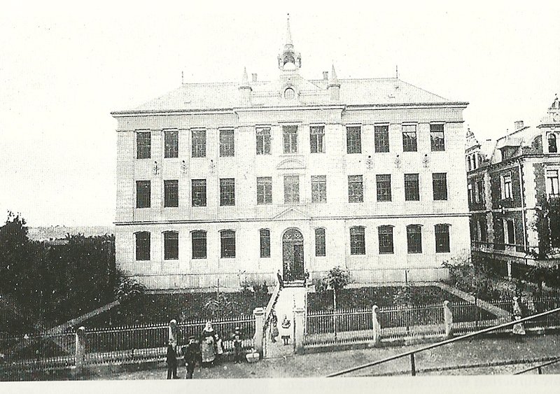 Hauptansichtsseite der Krnerschule um 1887